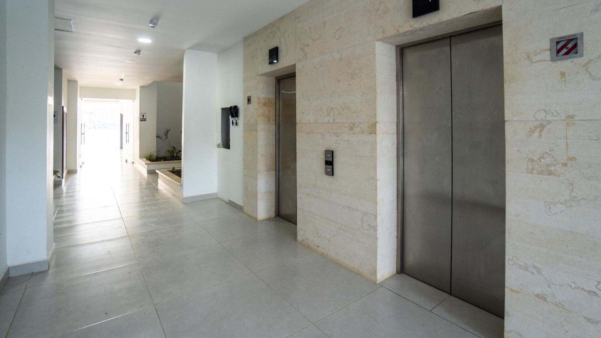 Con Laguna De Aguas Cristalinas Apartamento Cartagena