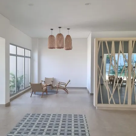 Apartamento Con Laguna De Aguas Cristalinas
