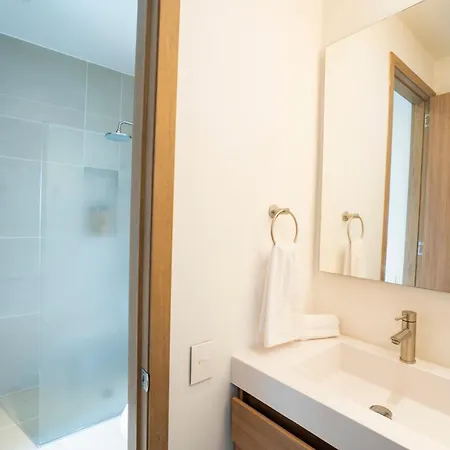 Apartamento Con Laguna De Aguas Cristalinas